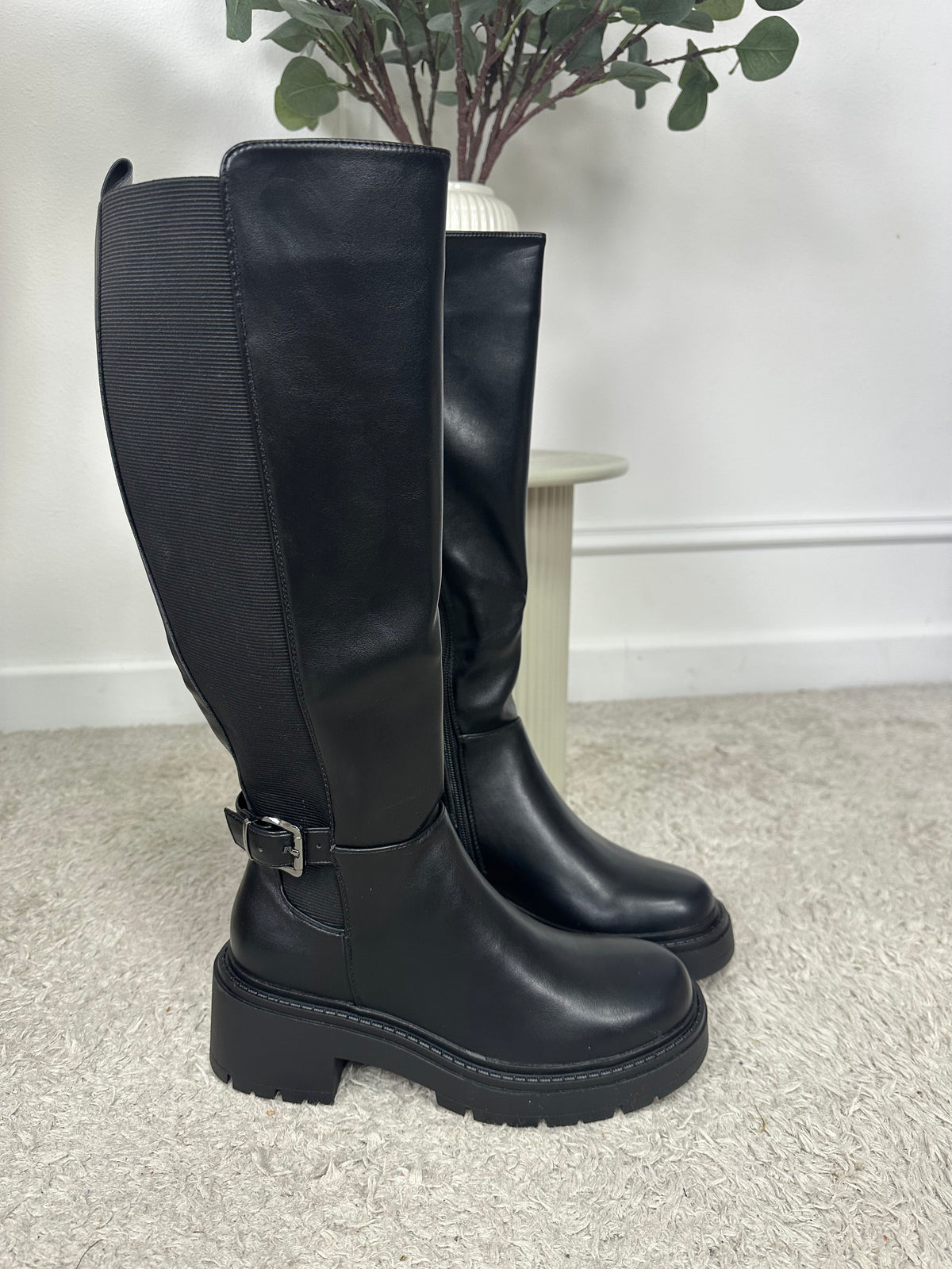 BOTTES SERENA