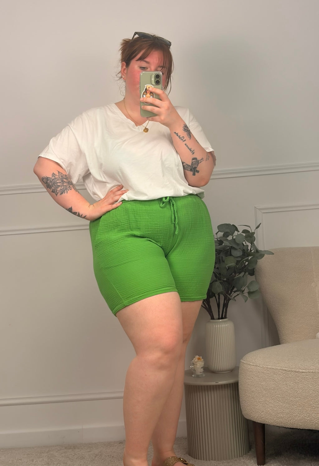 SHORT ERYLNA