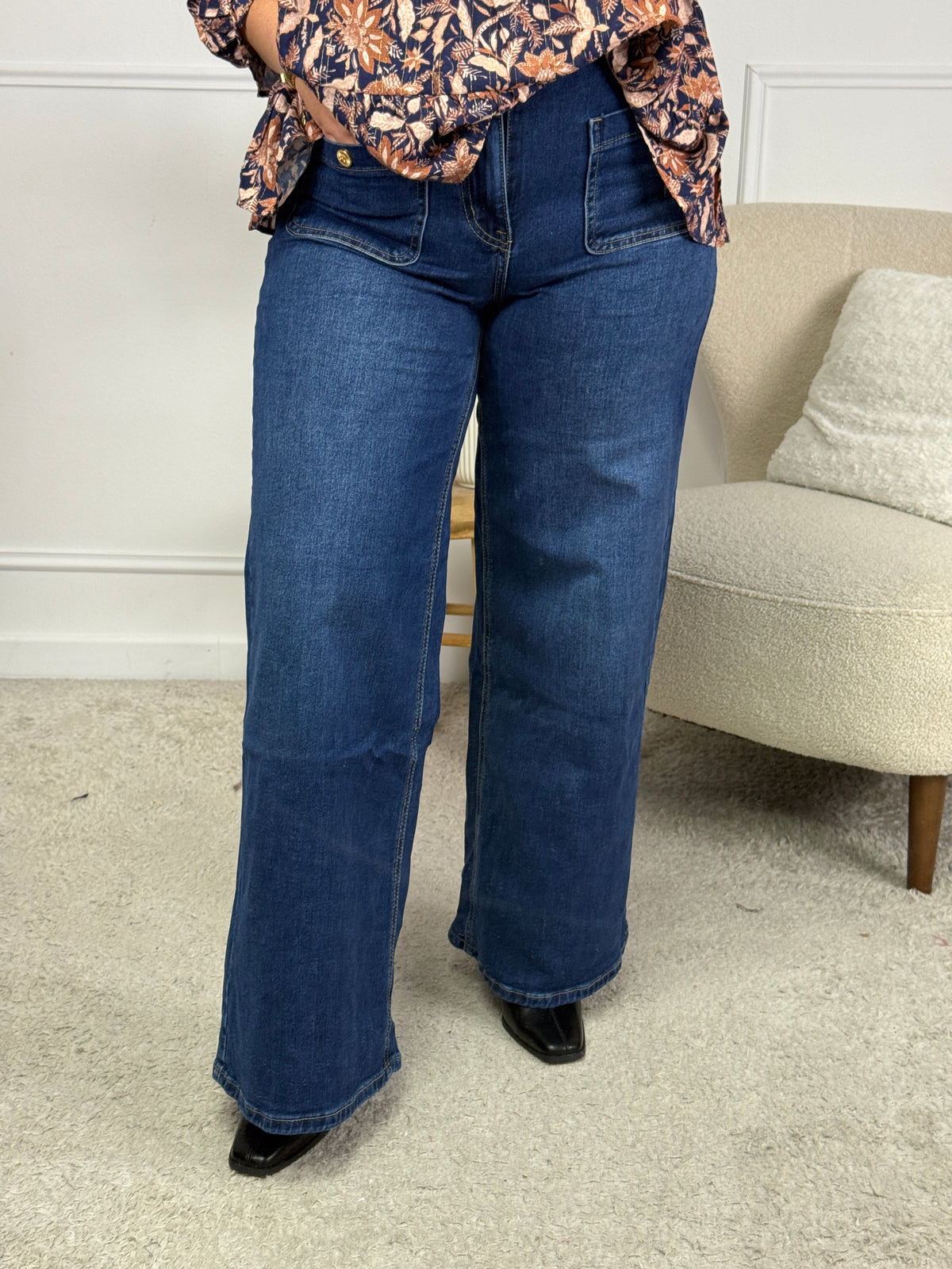 JEAN ISA