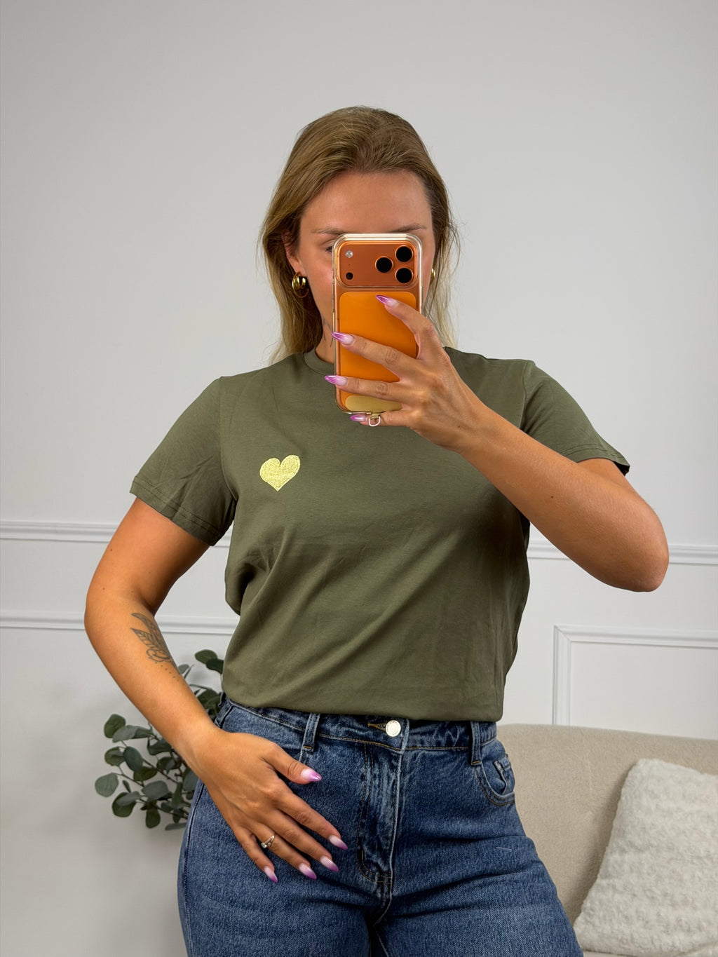 T-SHIRT SUNDAY