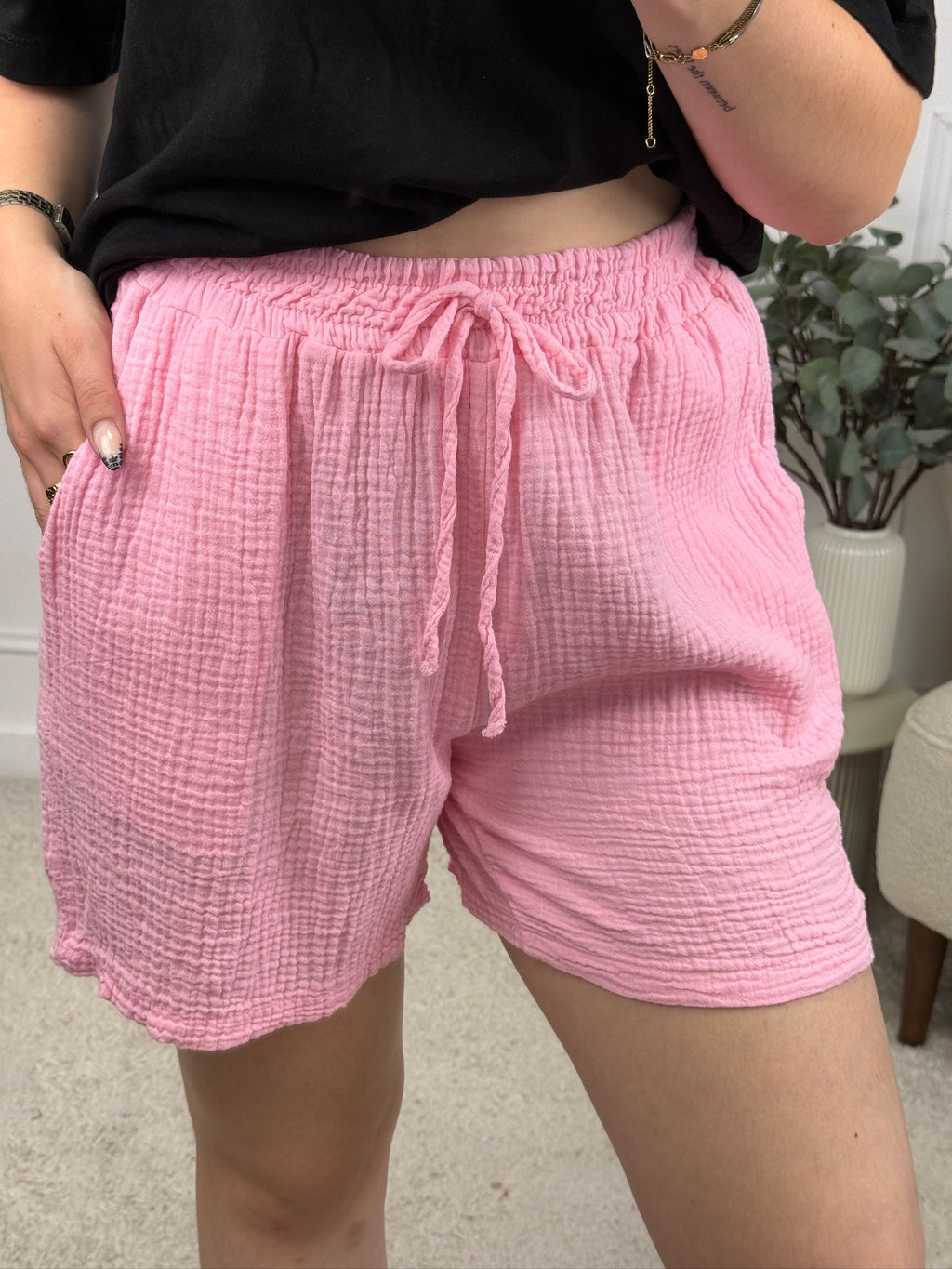 SHORT ERYLNA