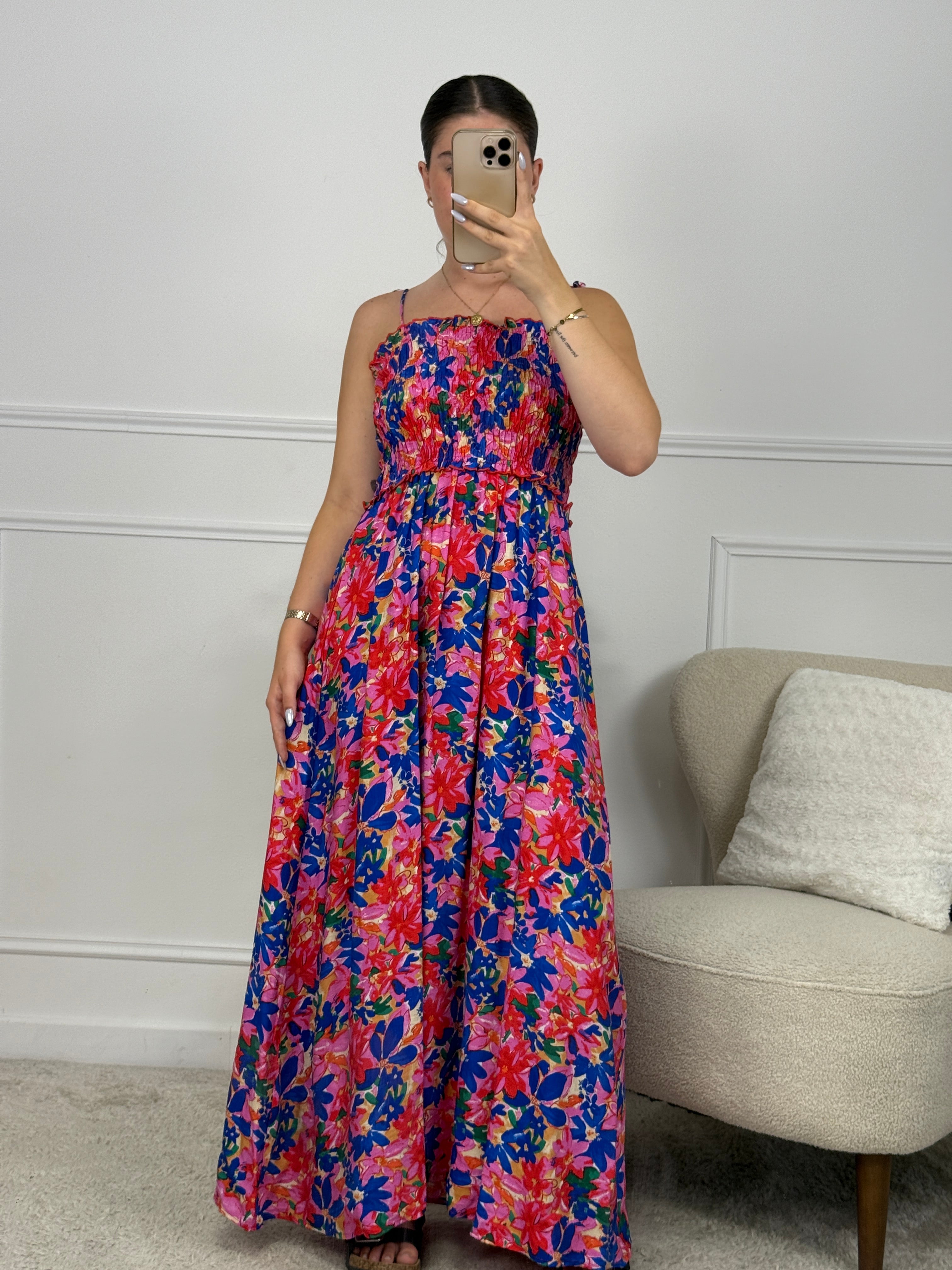 ROBE TYANA