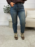 JEAN MOM SOON