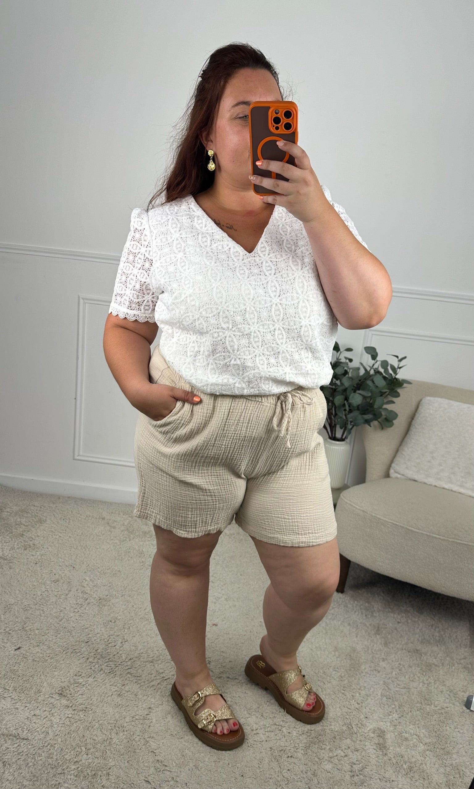 SHORT ERYLNA