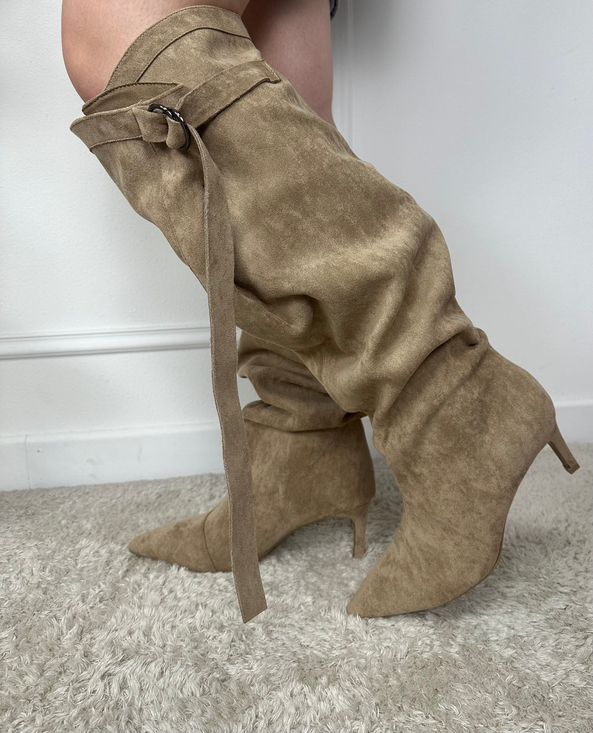 BOTTES ELLA