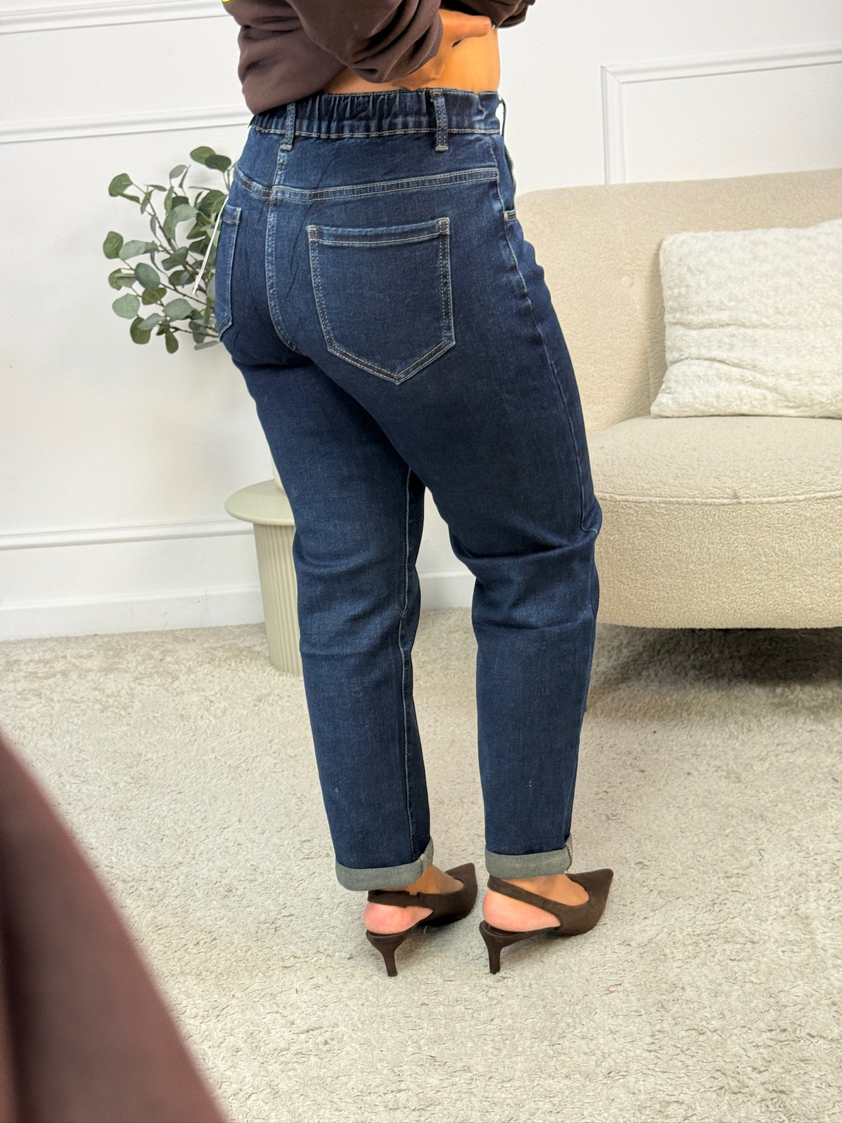 JEAN MOM RAFFELLA