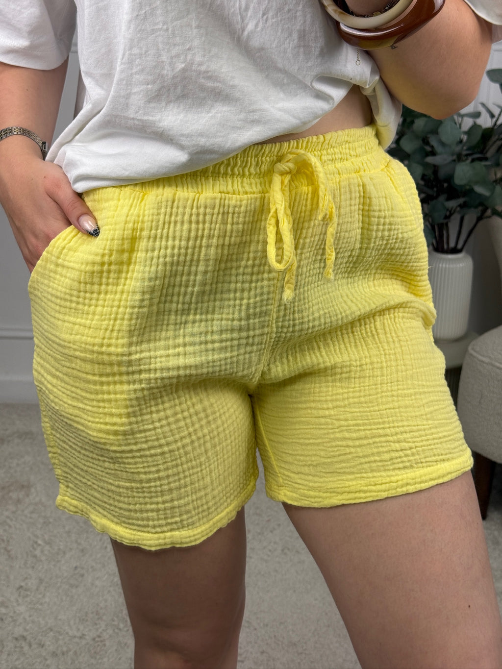 SHORT ERYLNA