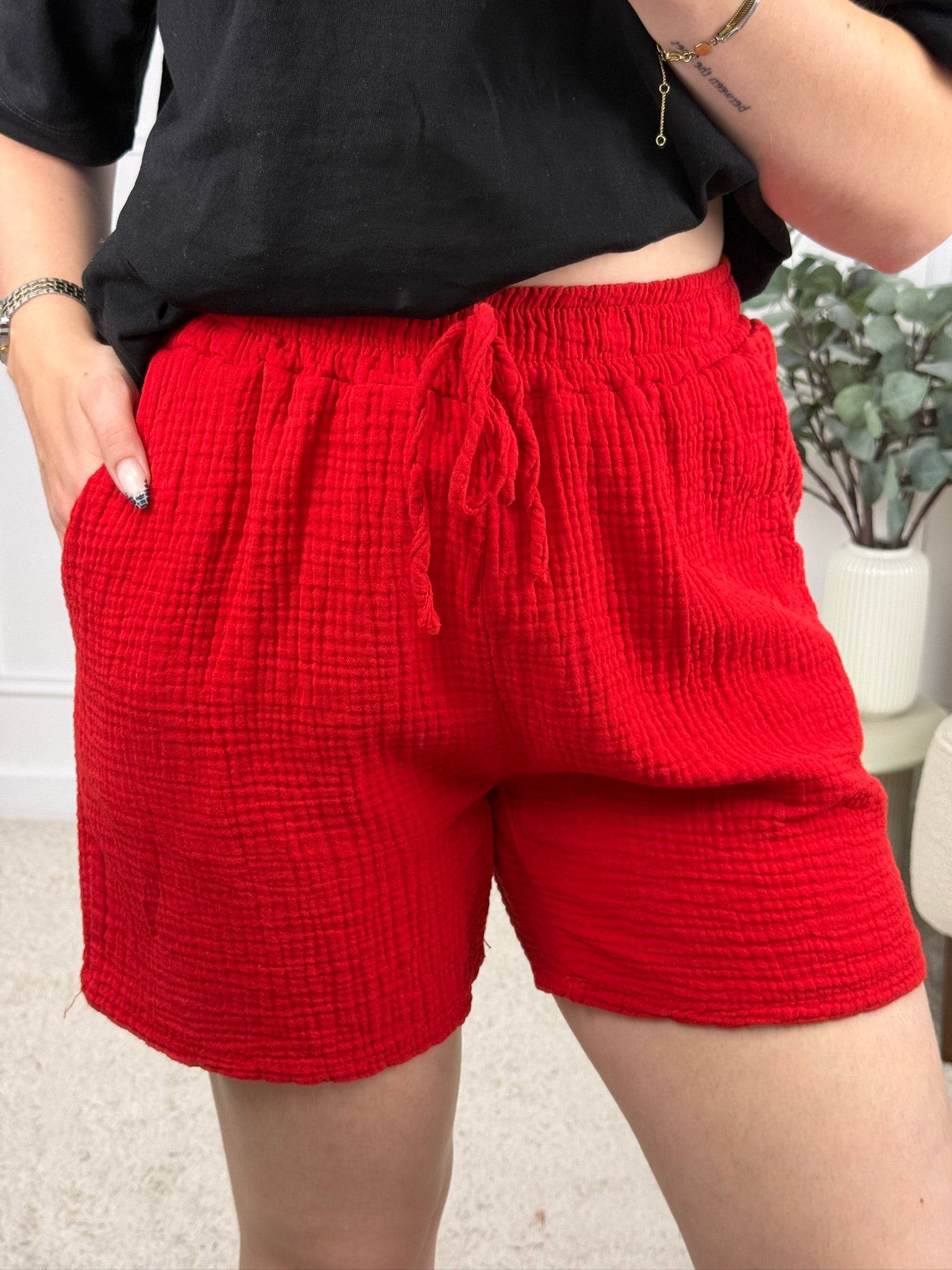 SHORT ERYLNA