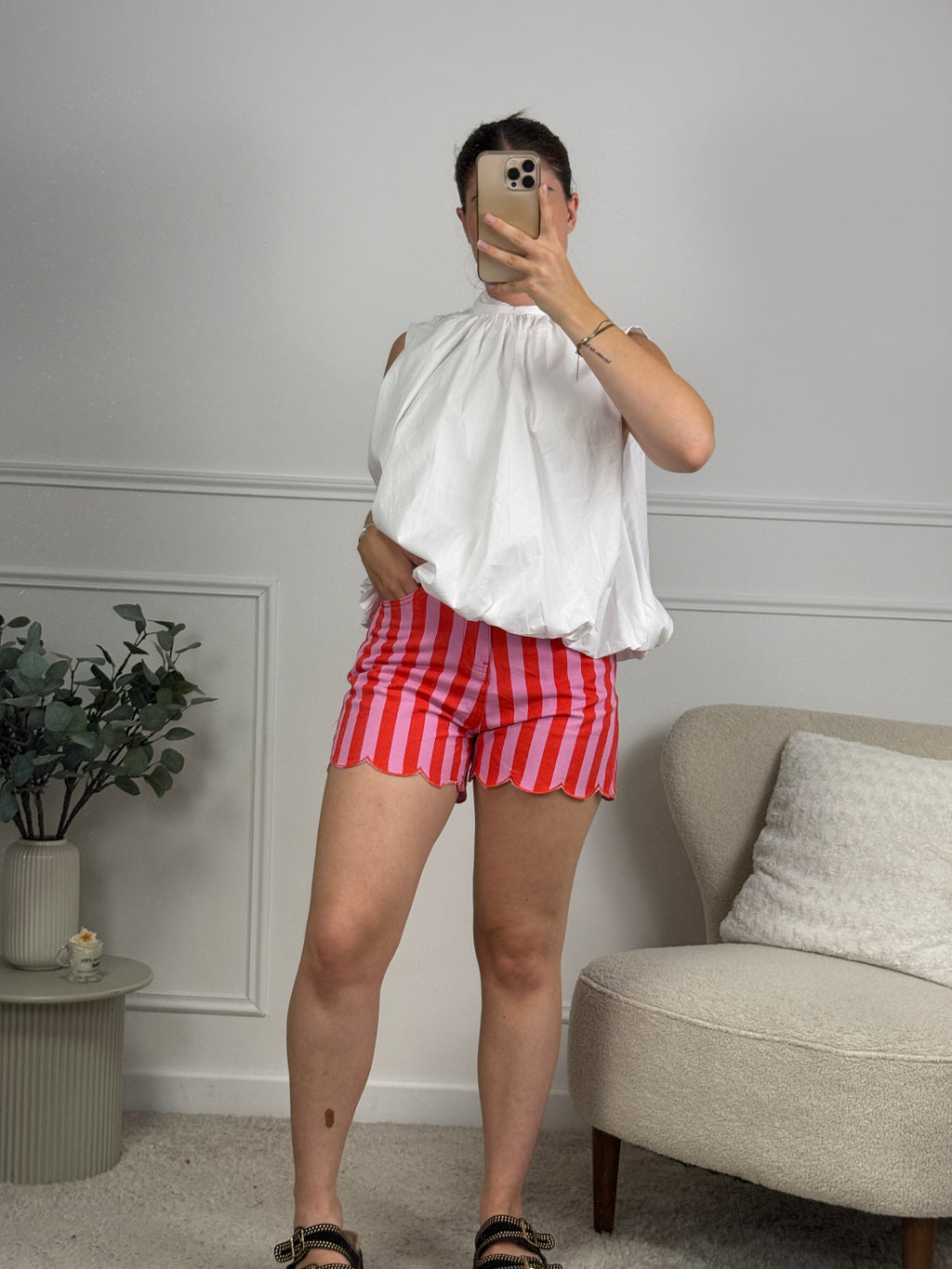SHORT BERENICE