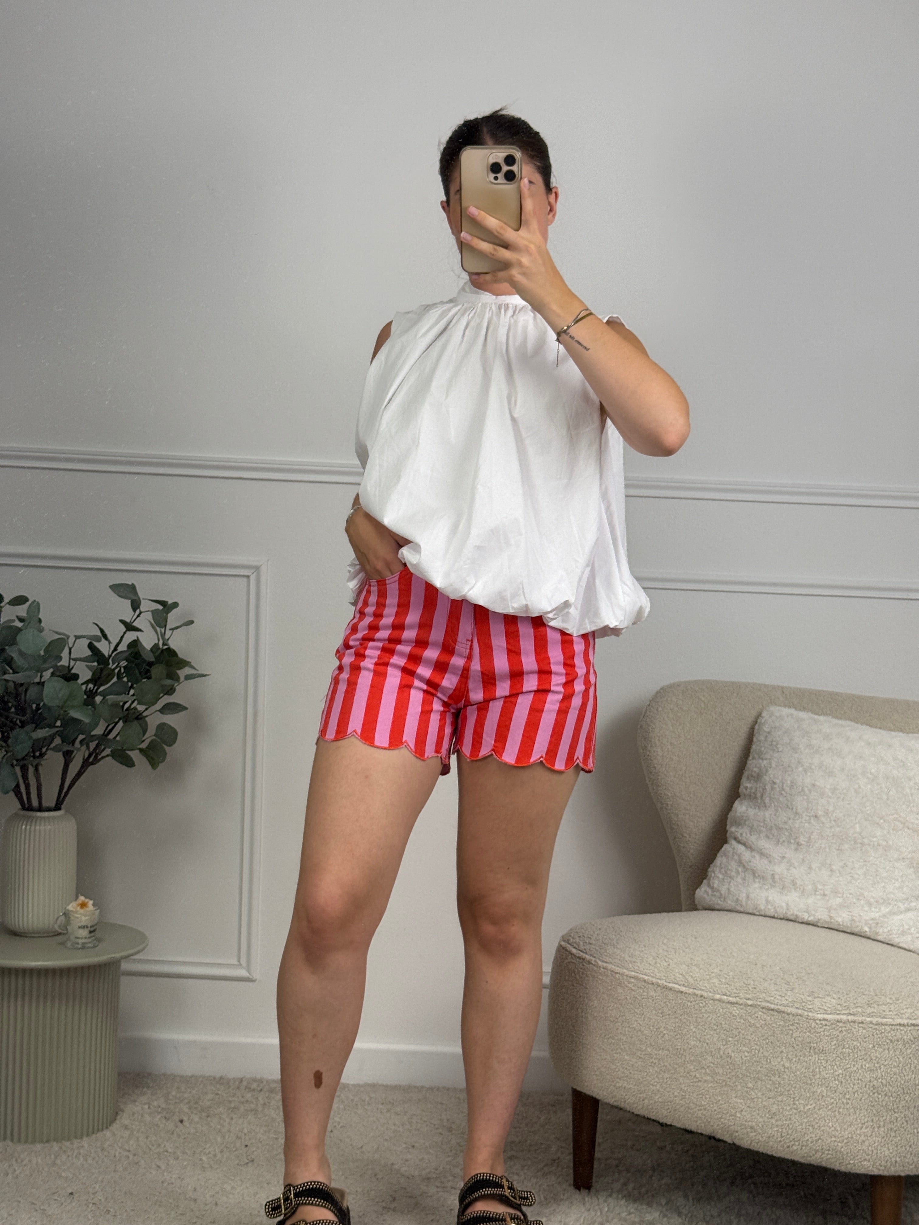 SHORT BERENICE